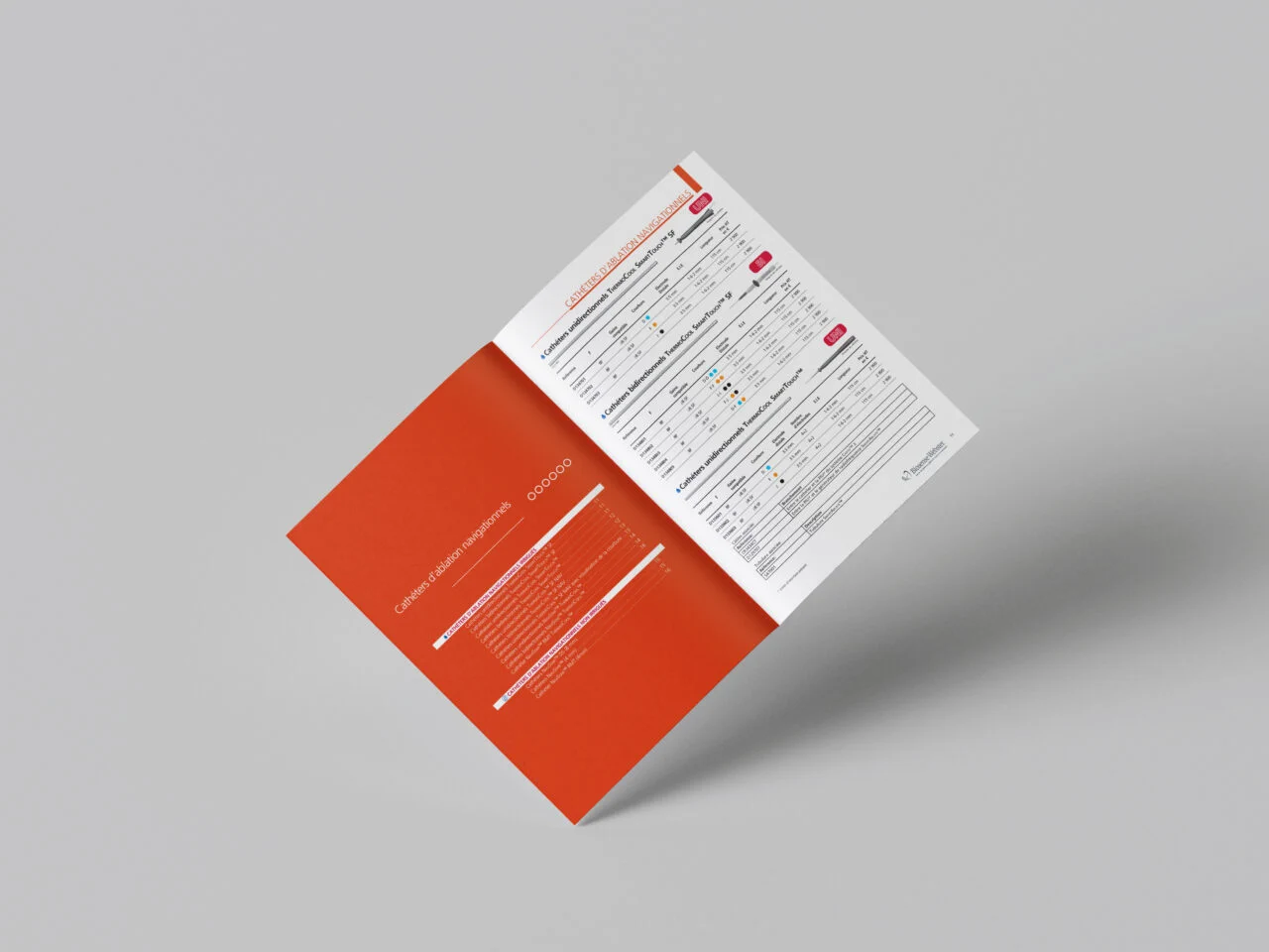 Double page du catalogue Biosense Webster associant l’intercalaire orange de la section d’ablation par navigation aux tableaux de spécifications ThermoCool SmartTouch